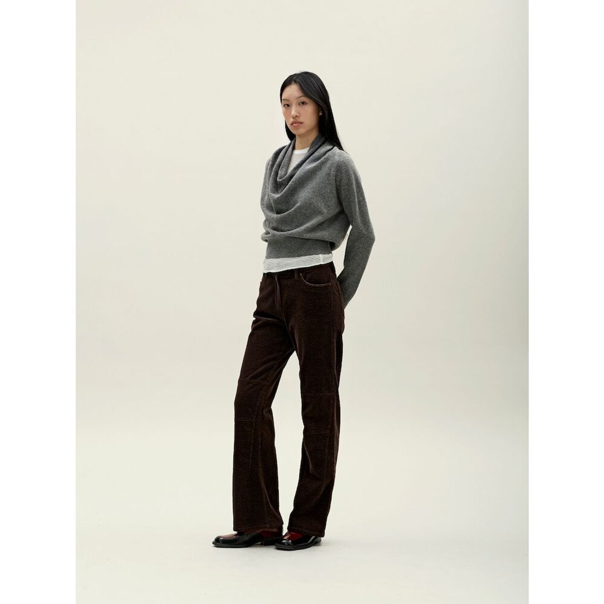 앙개(ANGGAE) Eyelet Knit Cowl Neck Pullover  Grey