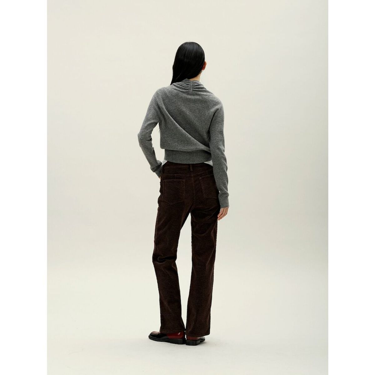 앙개(ANGGAE) Eyelet Knit Cowl Neck Pullover  Grey