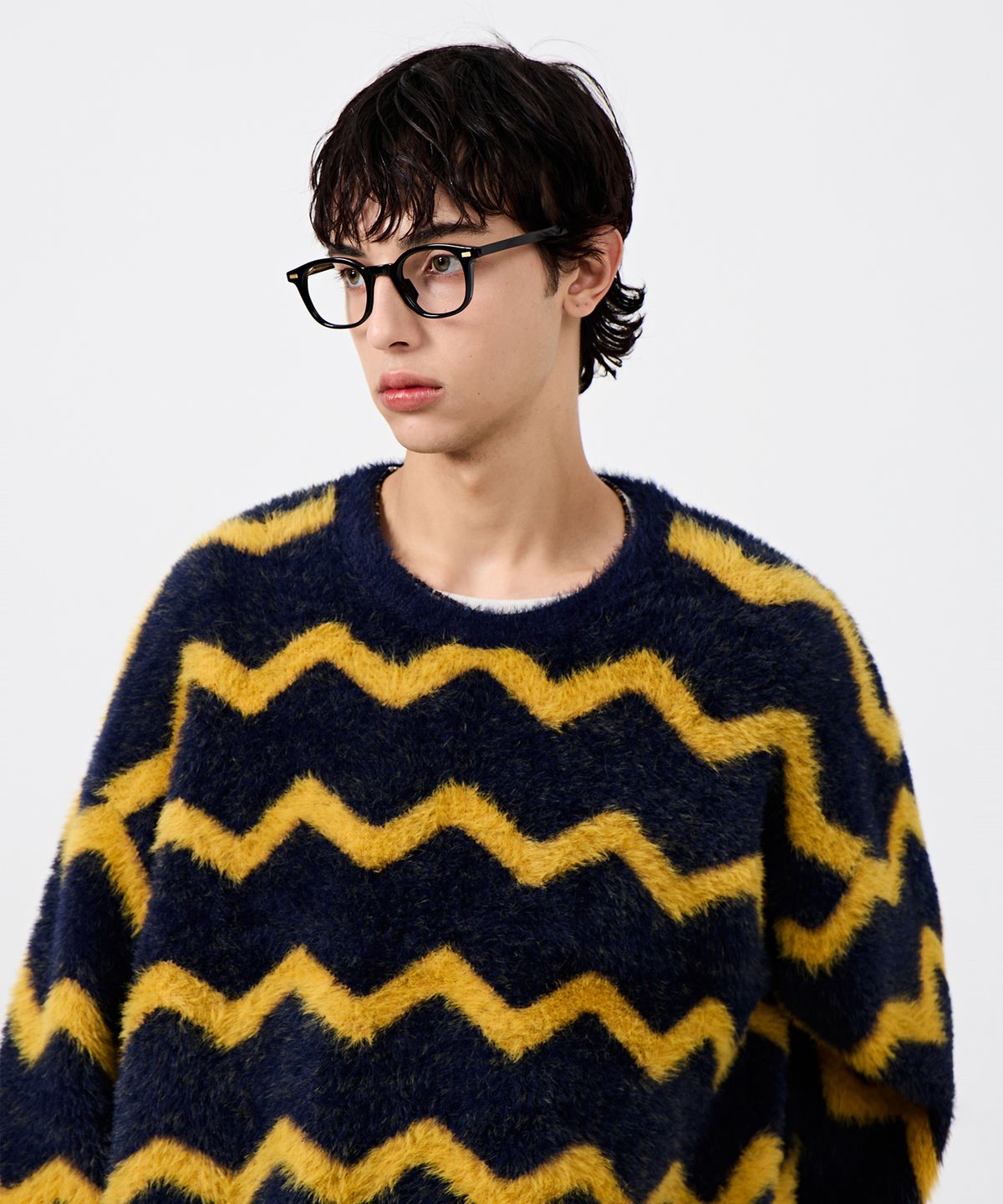 디미트리블랙(DIMITRI BLACK) 에센셜 헤어리 라운드 니트_웨이브 네이비