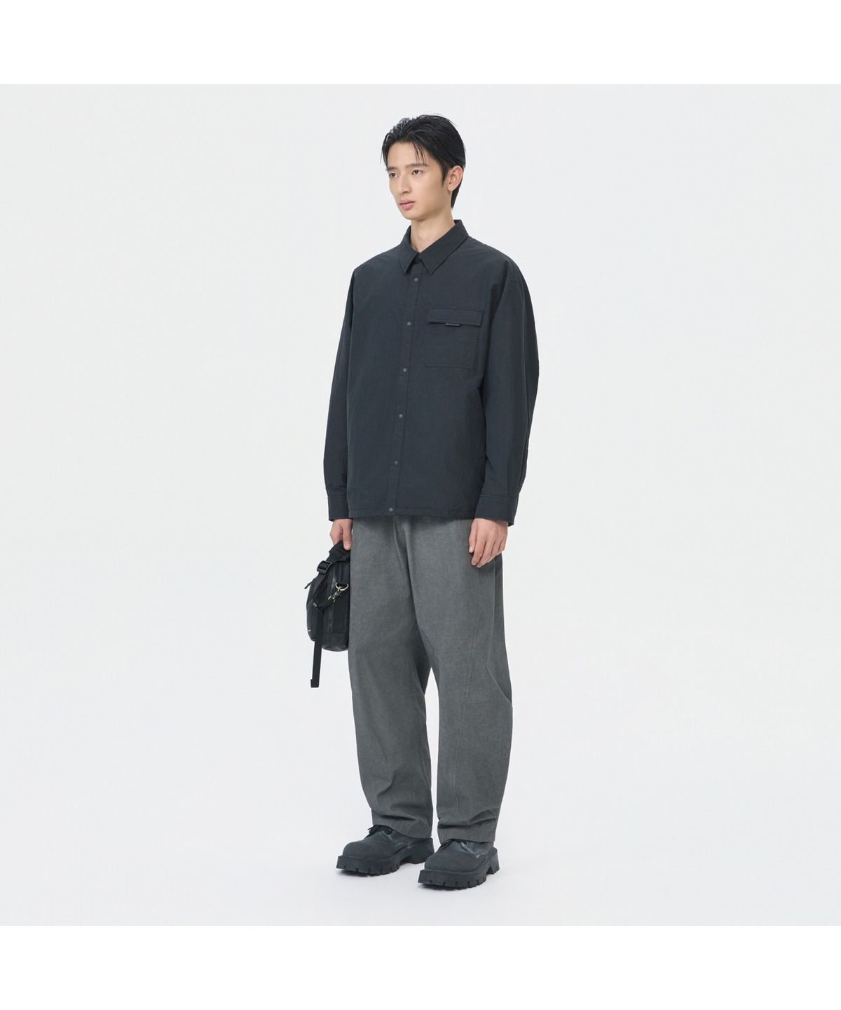 커스텀멜로우(CUSTOMELLOW) Black Padded Outer Shirt CWSAW25304BKX
