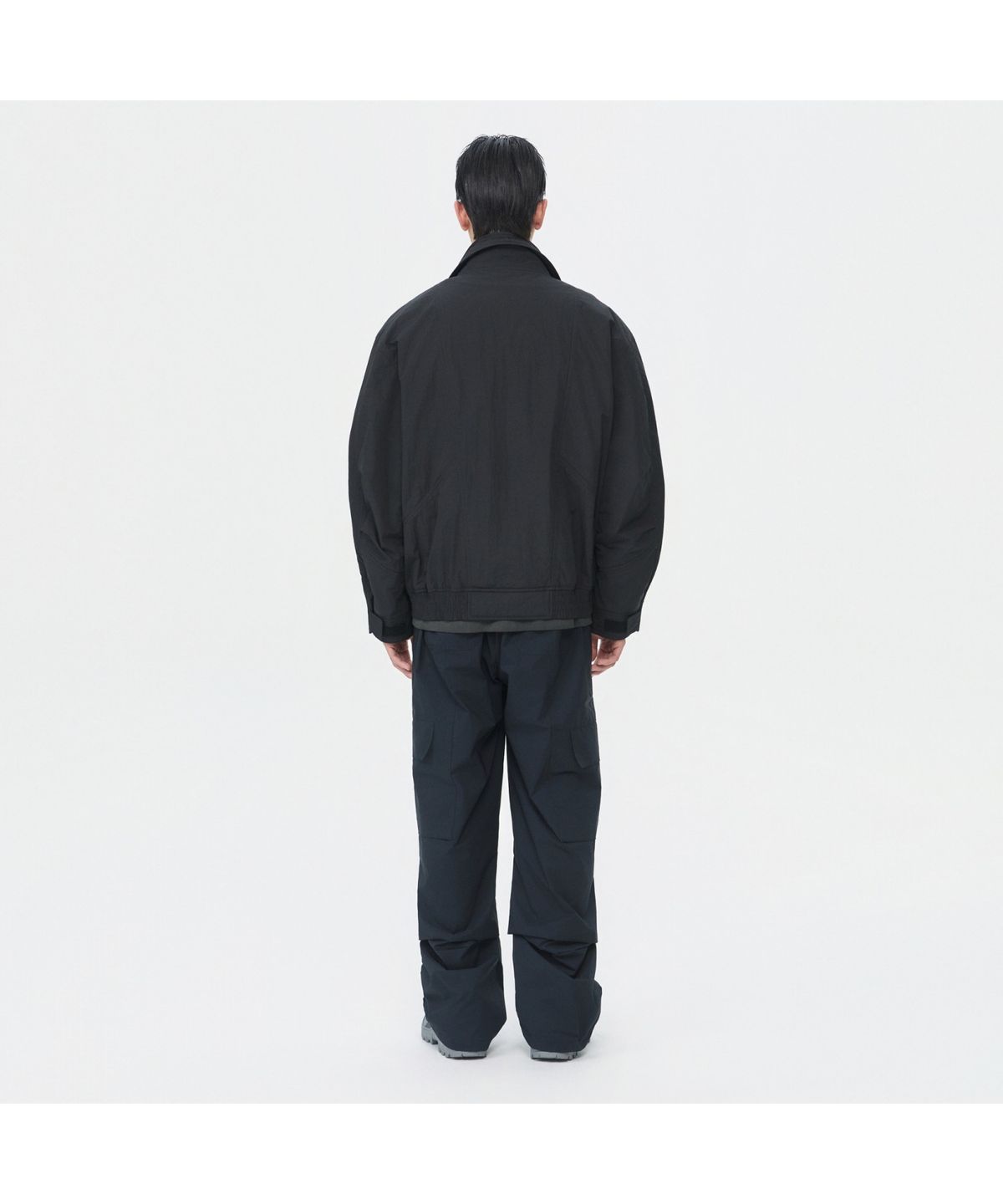 커스텀멜로우(CUSTOMELLOW) Black Cargo Parachute Pants CWPAW25552BKX
