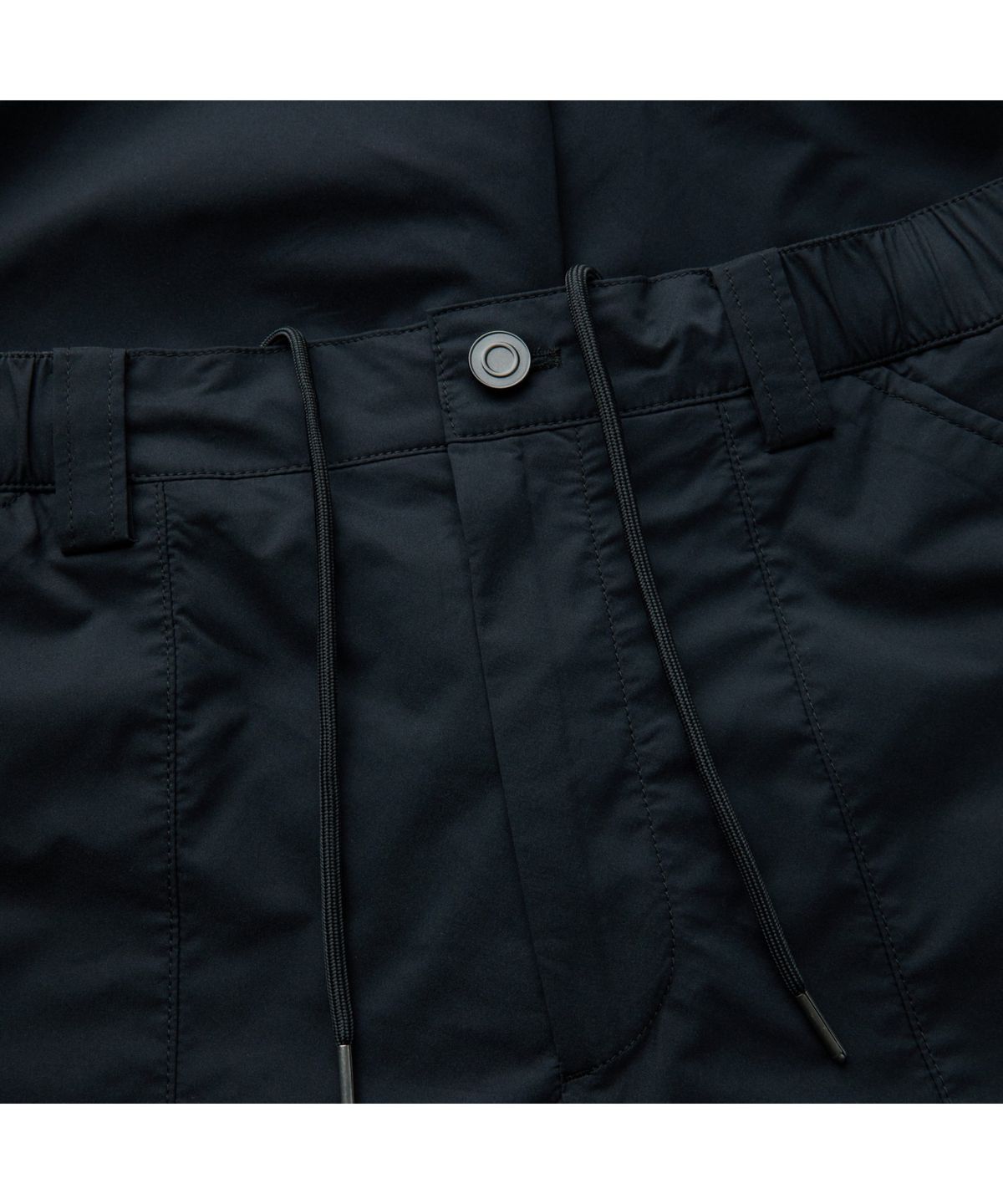 커스텀멜로우(CUSTOMELLOW) Black Cargo Parachute Pants CWPAW25552BKX