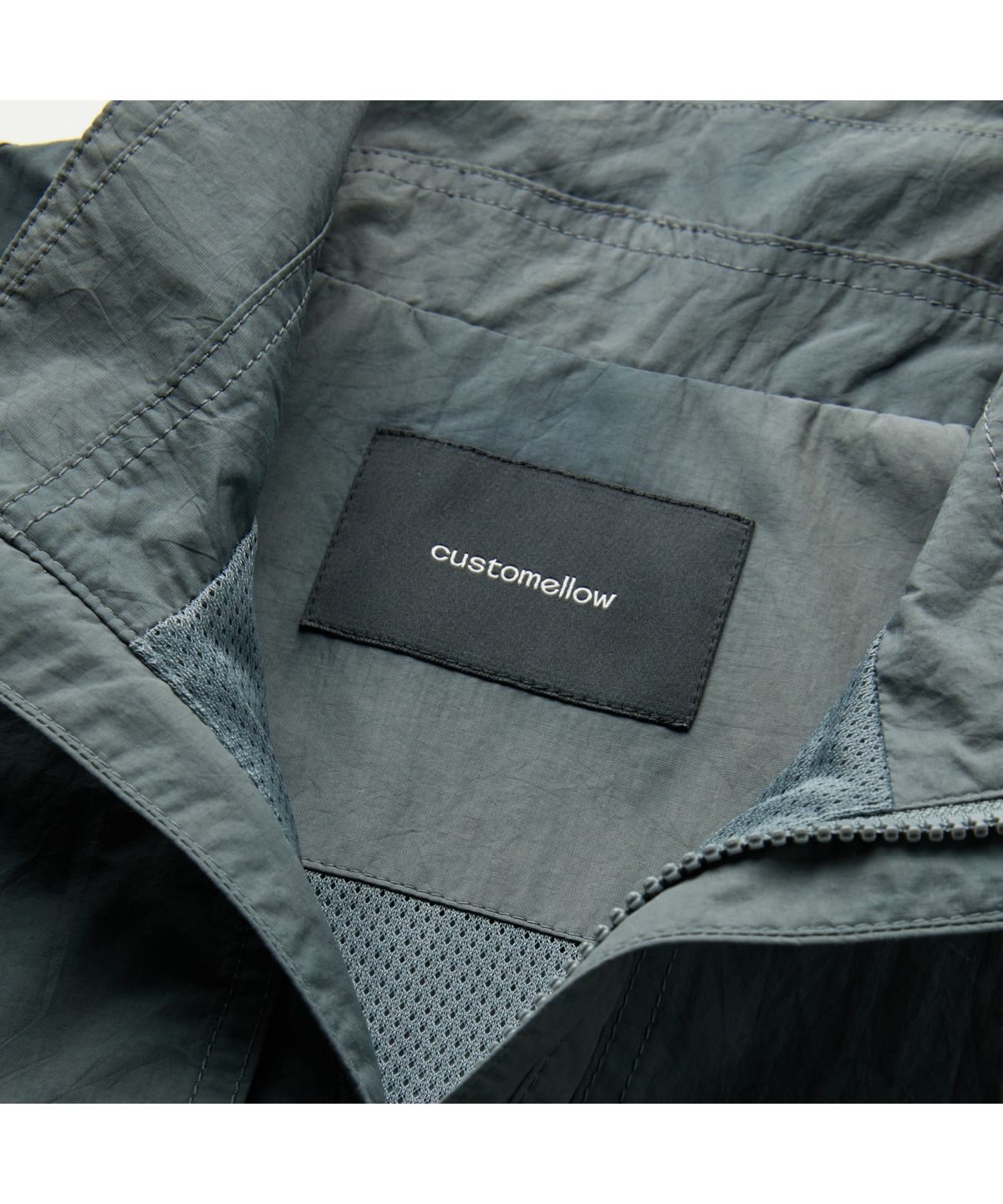 커스텀멜로우(CUSTOMELLOW) Dark Grey Anorak Jacket CWTAW25721GYD
