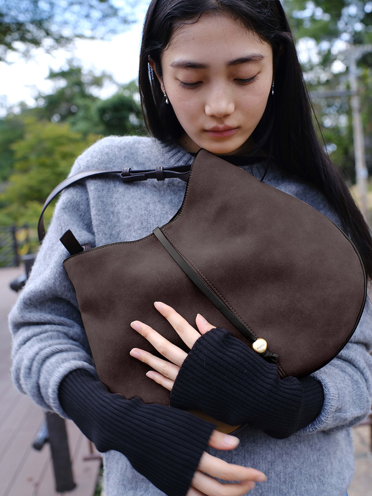 데누(DENU) [아울렛]Ova Hobo Bag [Suede Brown]