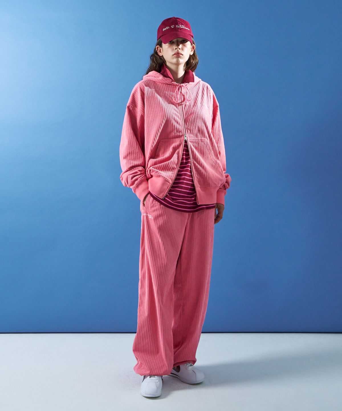 문선 아카이브(MOONSUN ARCHIVE) M.C UNISEX, Corduroy Sweat Pants / Pink