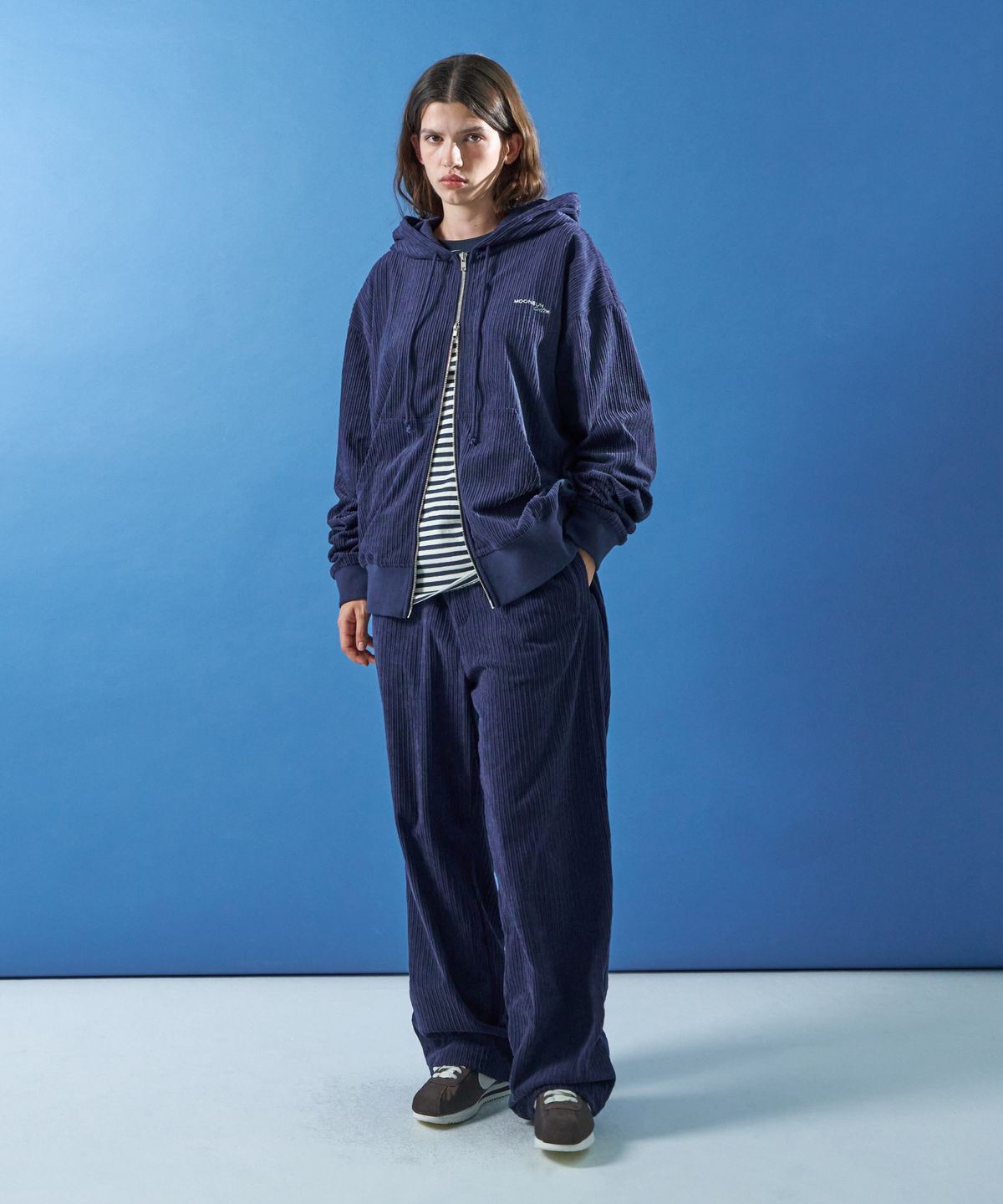 문선 아카이브(MOONSUN ARCHIVE) M.C UNISEX, Corduroy Sweat Pants / Navy
