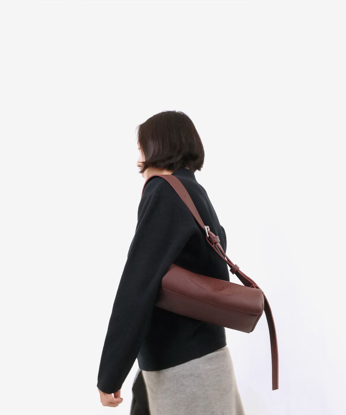 이네크(INNEQ) Chunky Buckle Air Bag Eye-Burgundy
