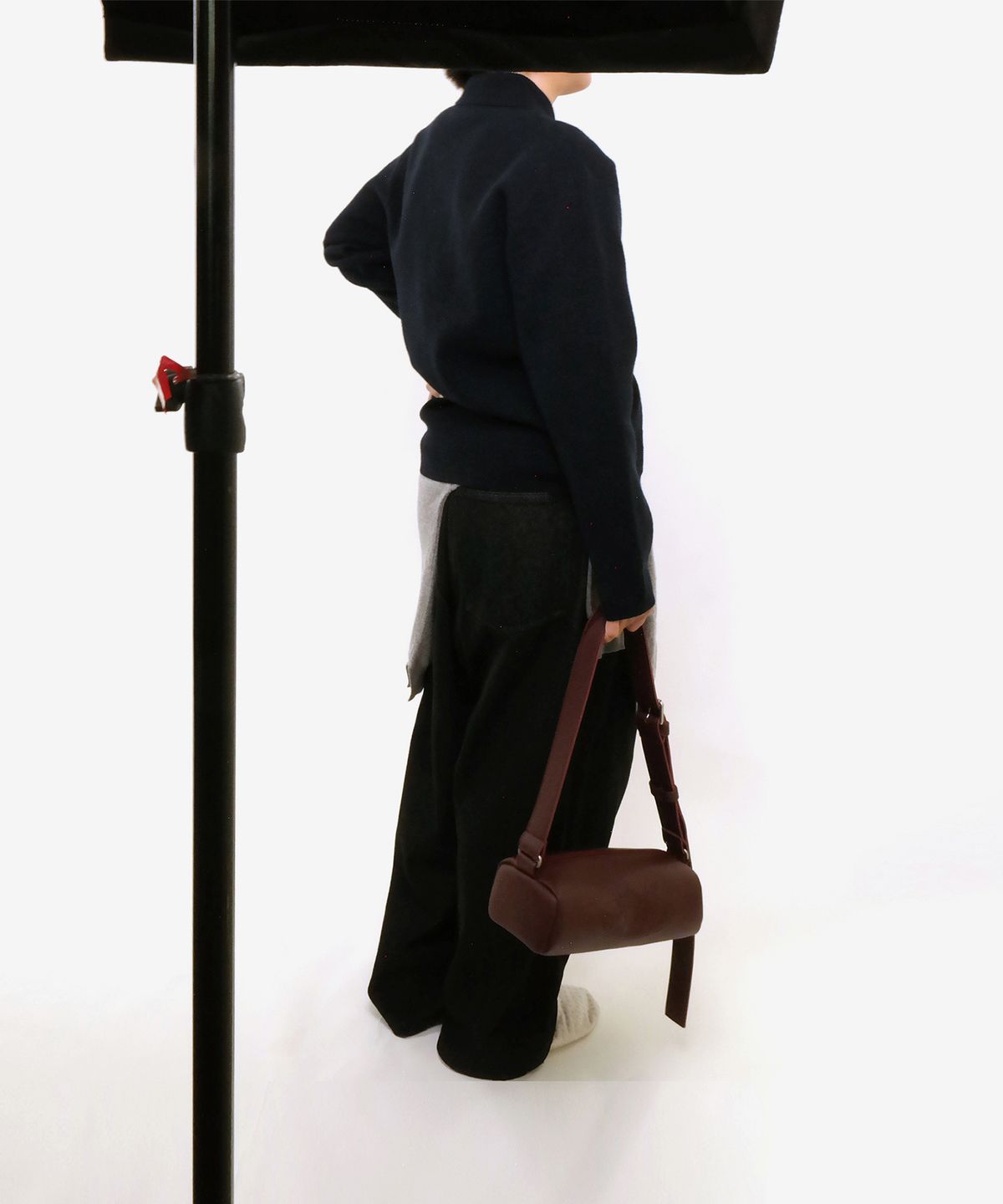 이네크(INNEQ) Chunky Buckle Air Bag Eye-Burgundy