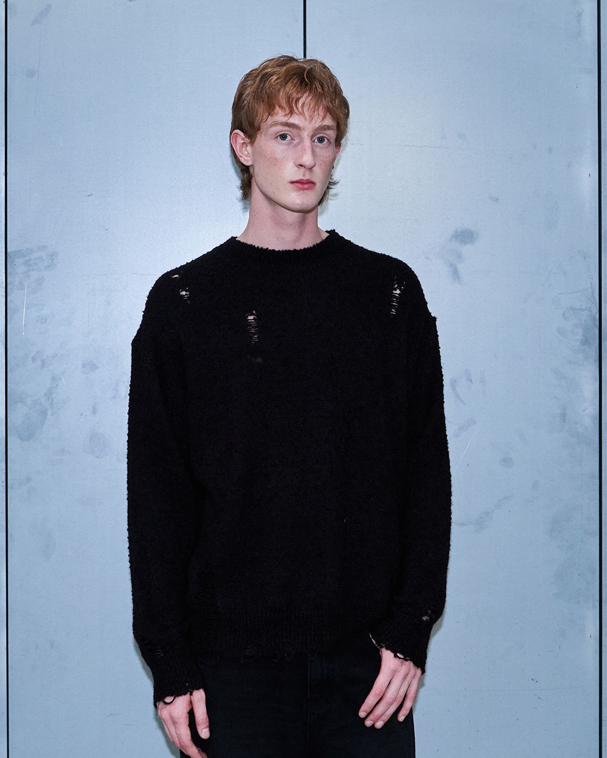 디앤드퀘스천(THEENDQUESTION) Damage knit top / BLACK