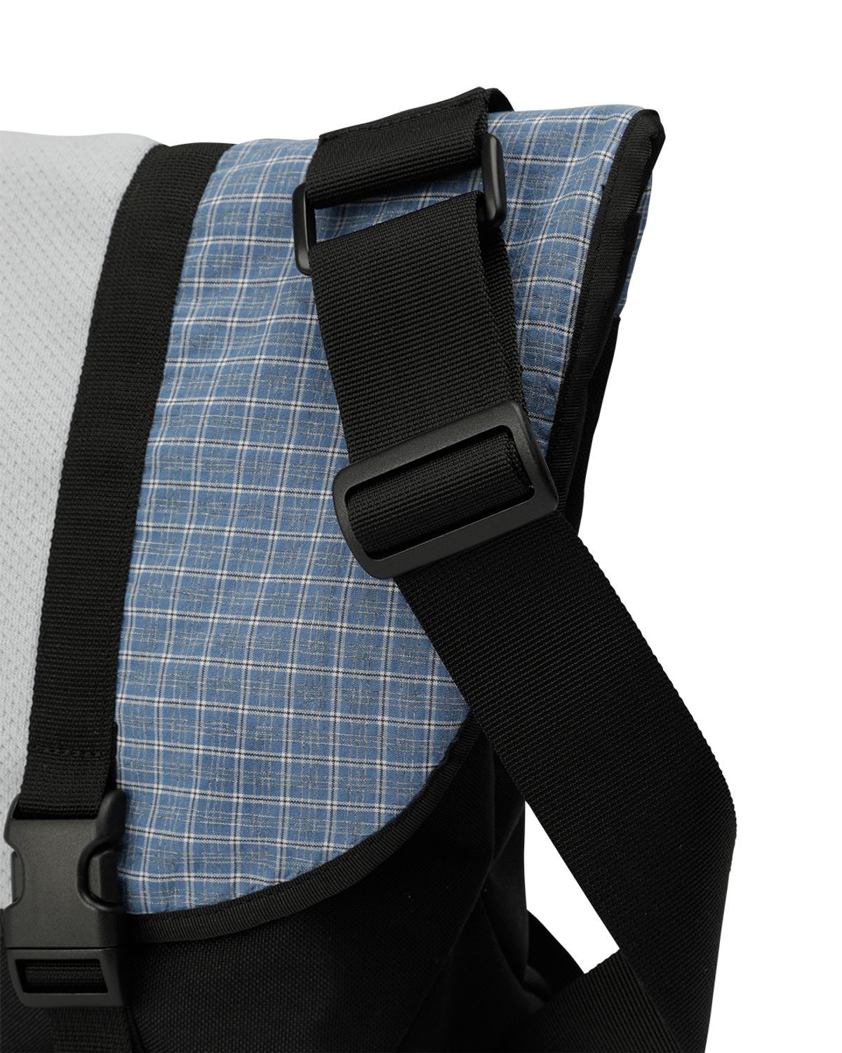 더뮤지엄비지터(THEMUSEUMVISITOR) PATCHWORK MESSENGER BAG (BLACK)