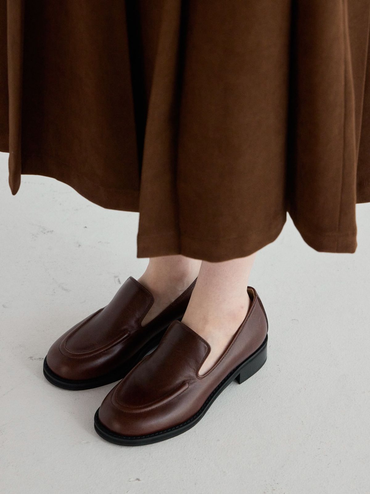 쥬다르(JEU DART) blanc round loafer  brown