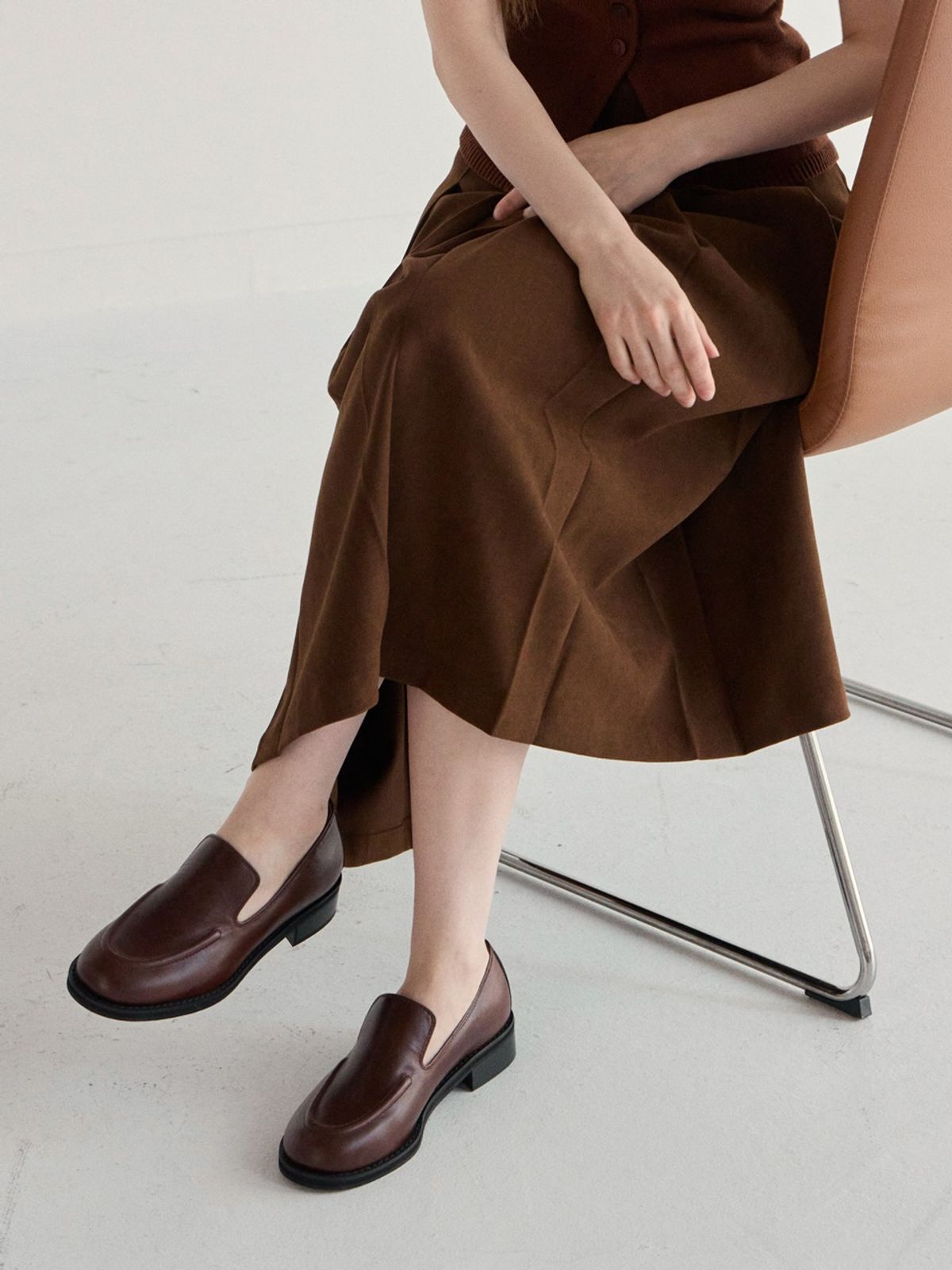 쥬다르(JEU DART) blanc round loafer  brown