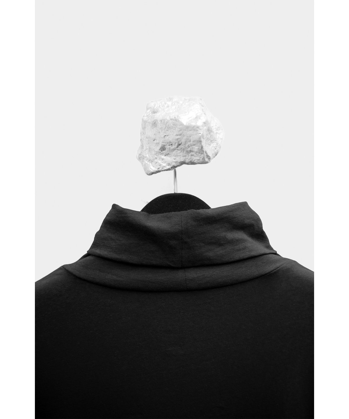 유스(YOUTH) Finger Hole L/S T-shirt - Black