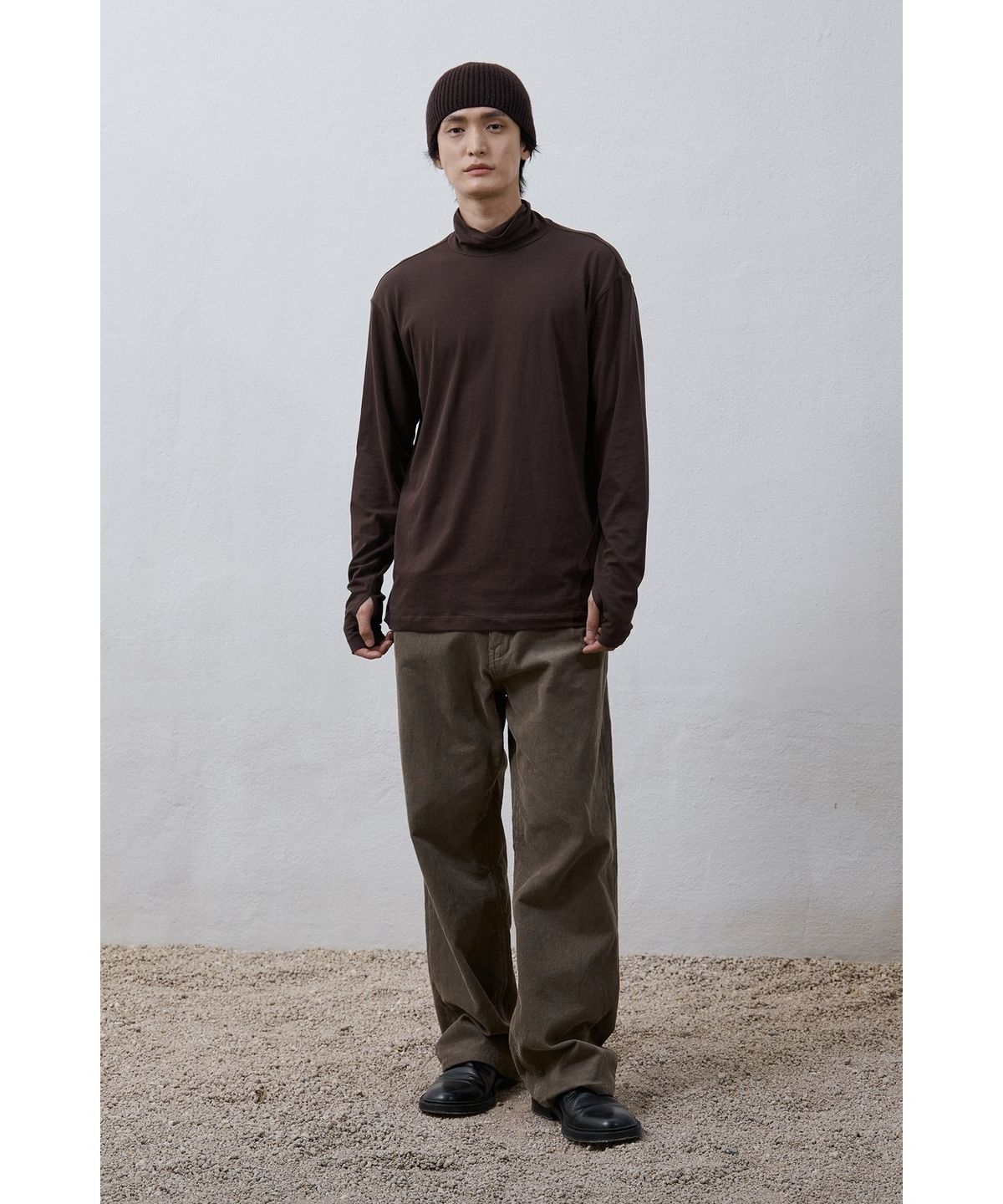 유스(YOUTH) Finger Hole L/S T-shirt - Brown