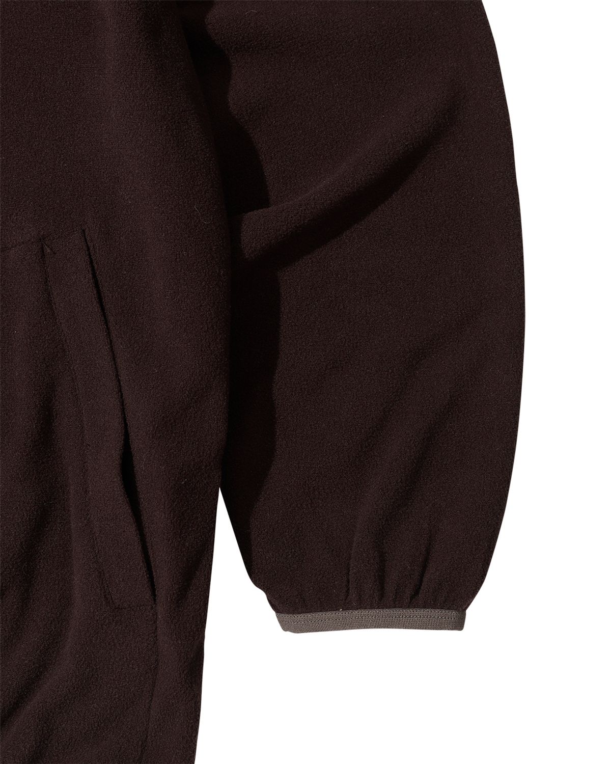 더뮤지엄비지터(THEMUSEUMVISITOR) SPORTS LABEL FLEECE ANORAK (BROWN)