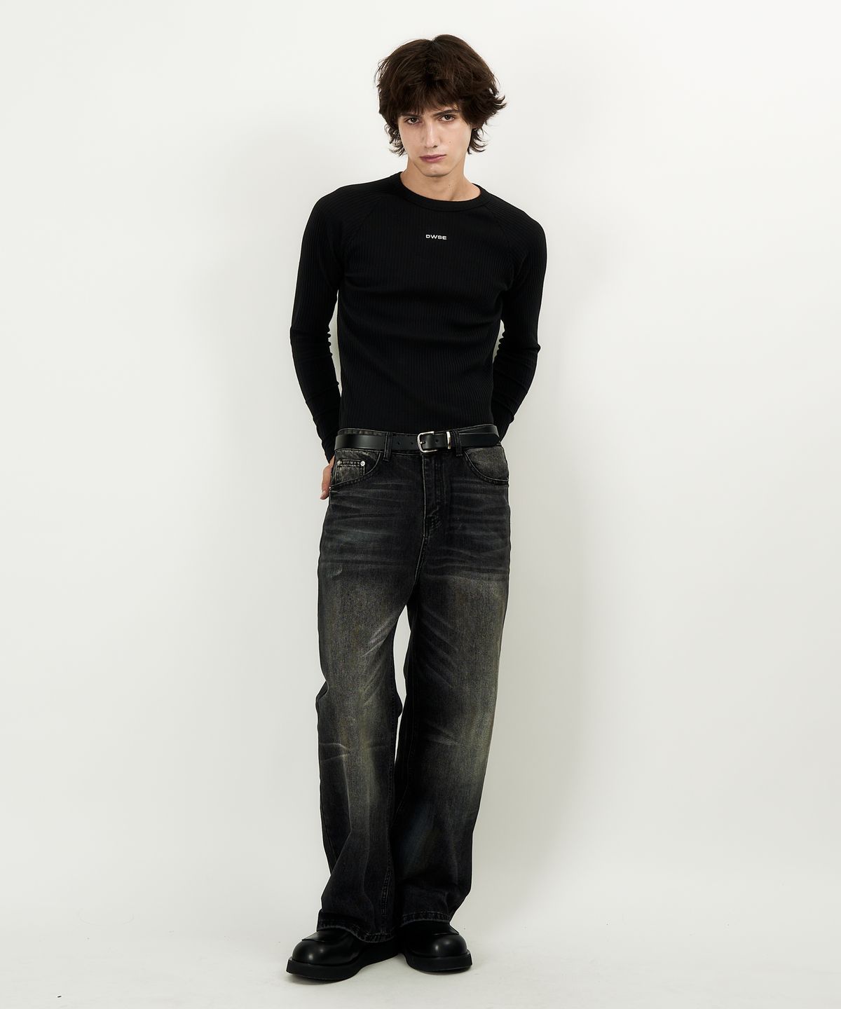 디더블유에스이(DWSE) 페이드 와이드 데님 팬츠(블랙)
