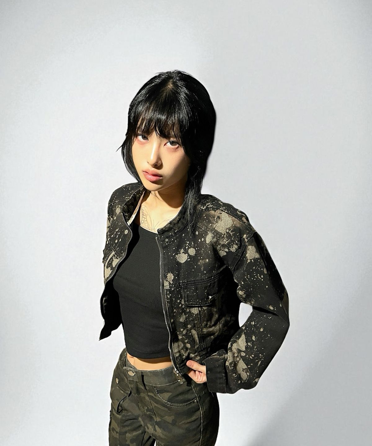 본슬리피(BORN SLIPPY) Addicted Wash Crop Denim Jacket (Black)