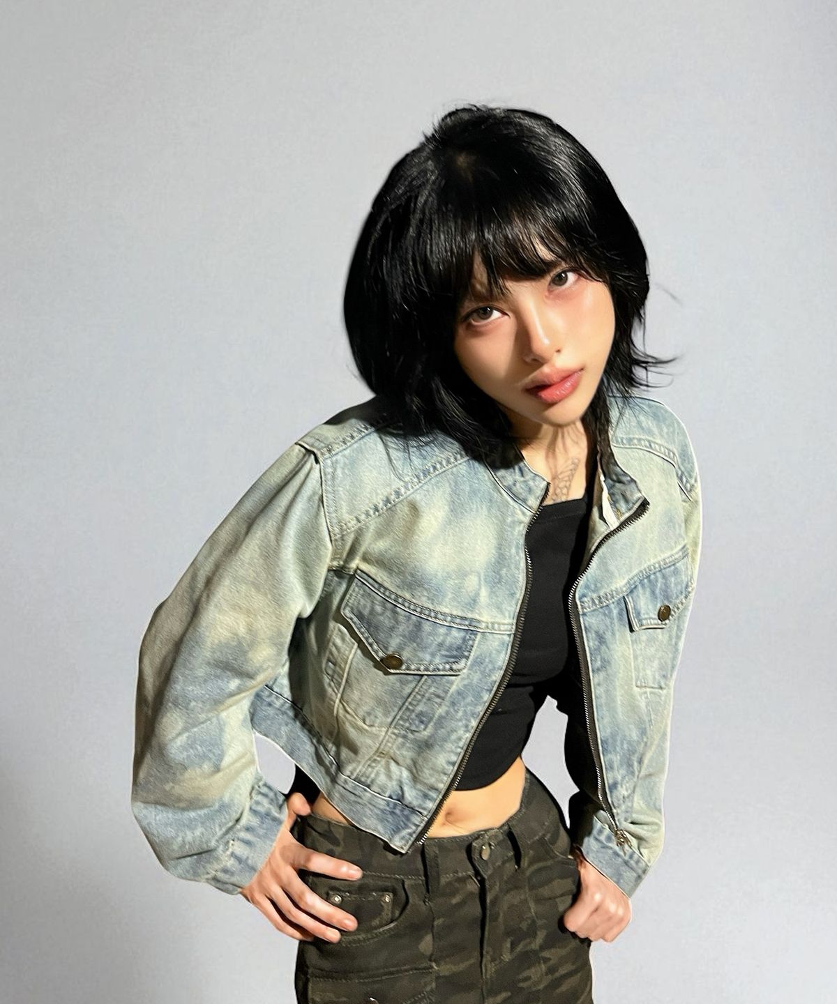 본슬리피(BORN SLIPPY) Addicted Wash Crop Denim Jacket (Light Blue)