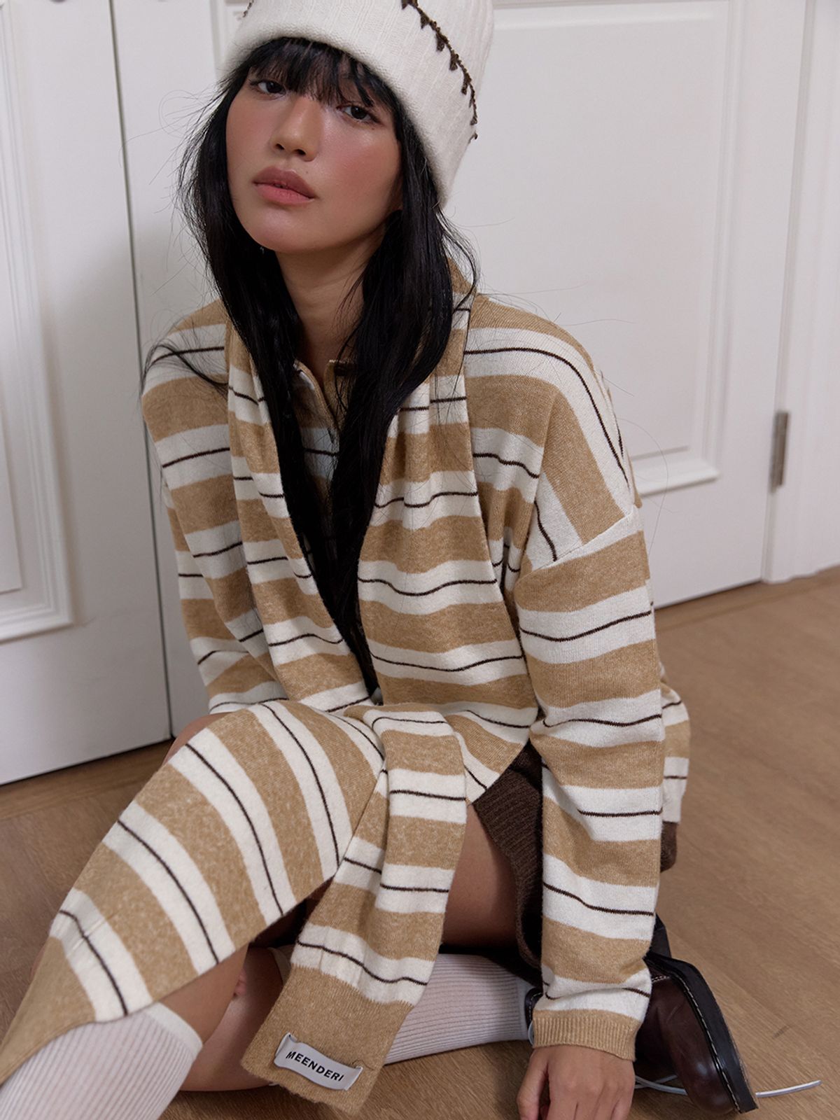 민더리(MEENDERI) MULTI STRIPE KNIT MUFFLER - BEIGE