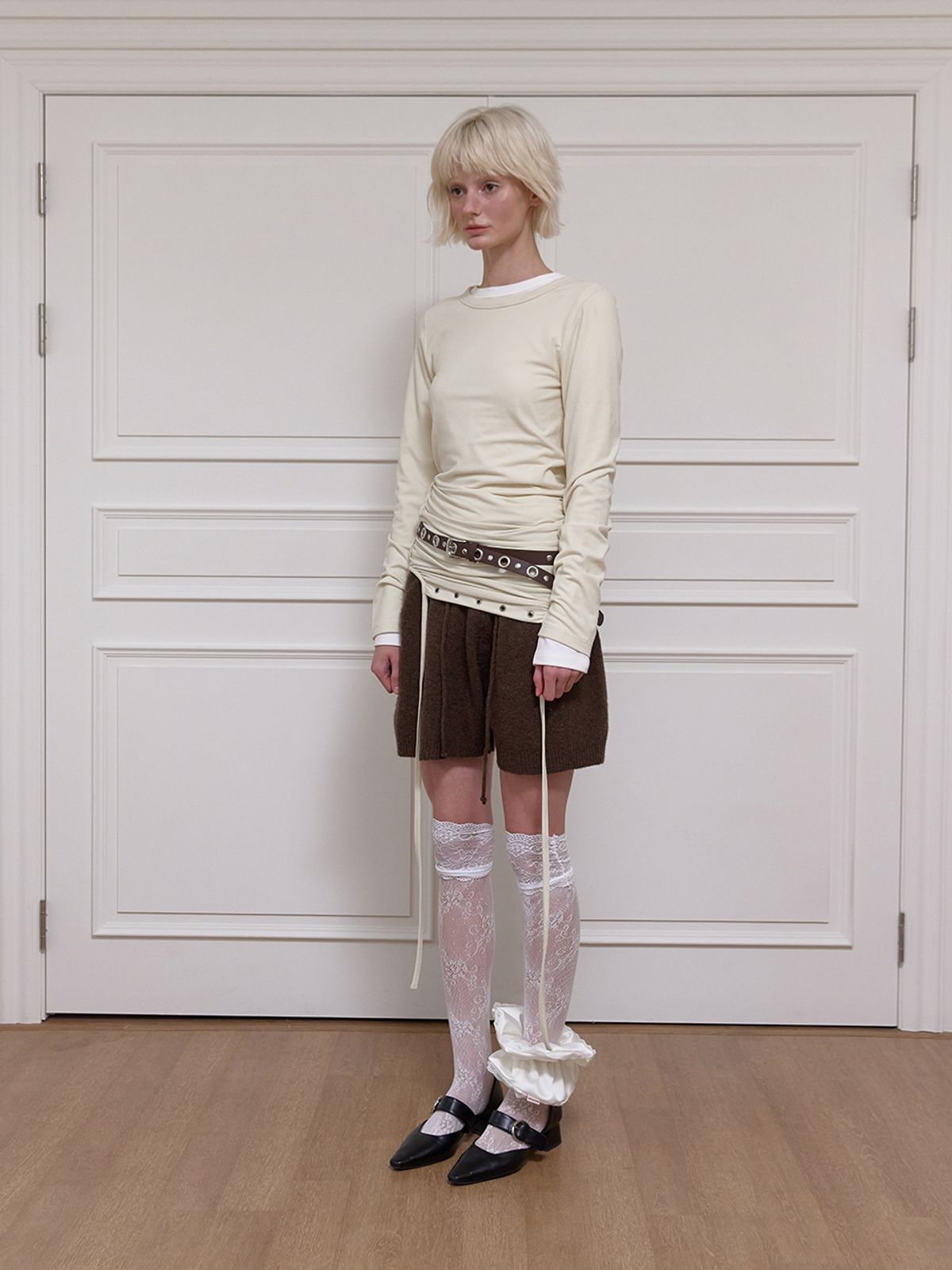 민더리(MEENDERI) BASIC KNIT SHORT PANTS - BROWN