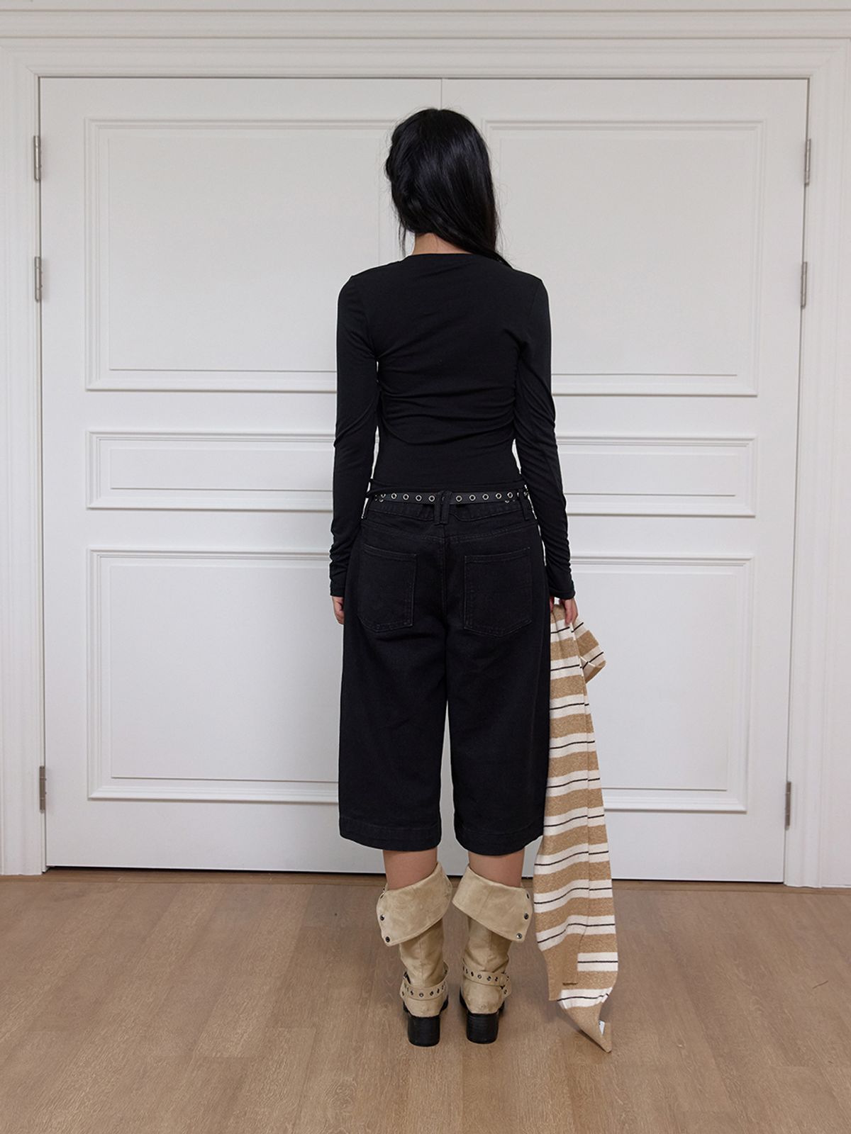 민더리(MEENDERI) TWIST SHEER TIED TOP - BLACK