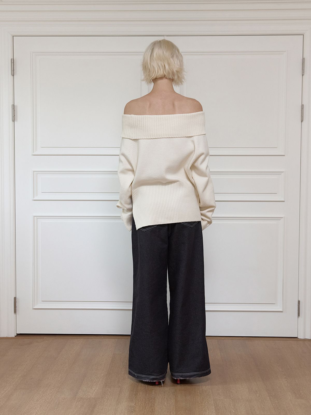 민더리(MEENDERI) FOLDED OFF-SHOULDER KNIT - IVORY