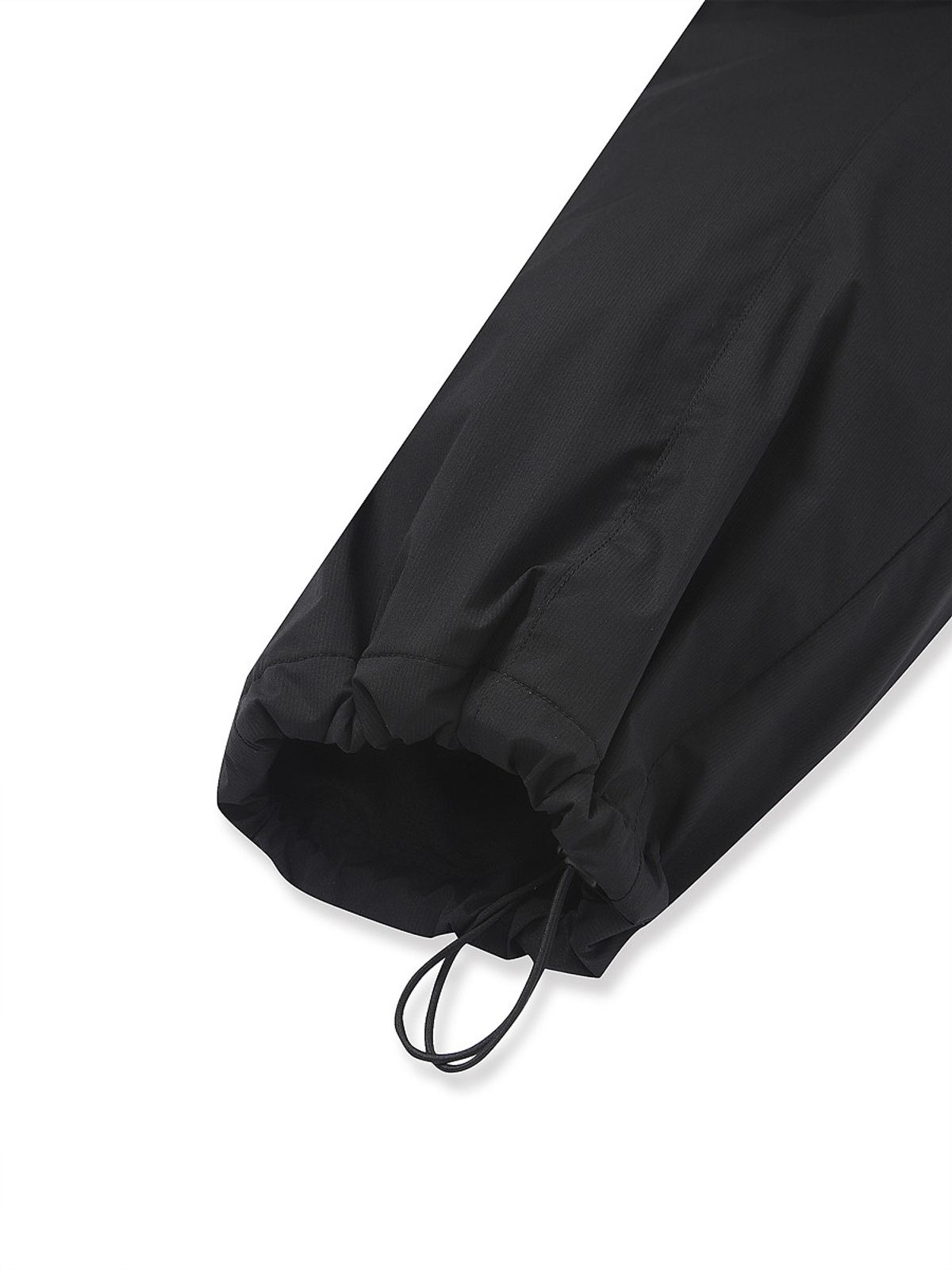 디스커버리 익스페디션(DISCOVERY EXPEDITION) 남성 메쉬 기모 우븐 트레이닝 스트링 팬츠 (BLACK)