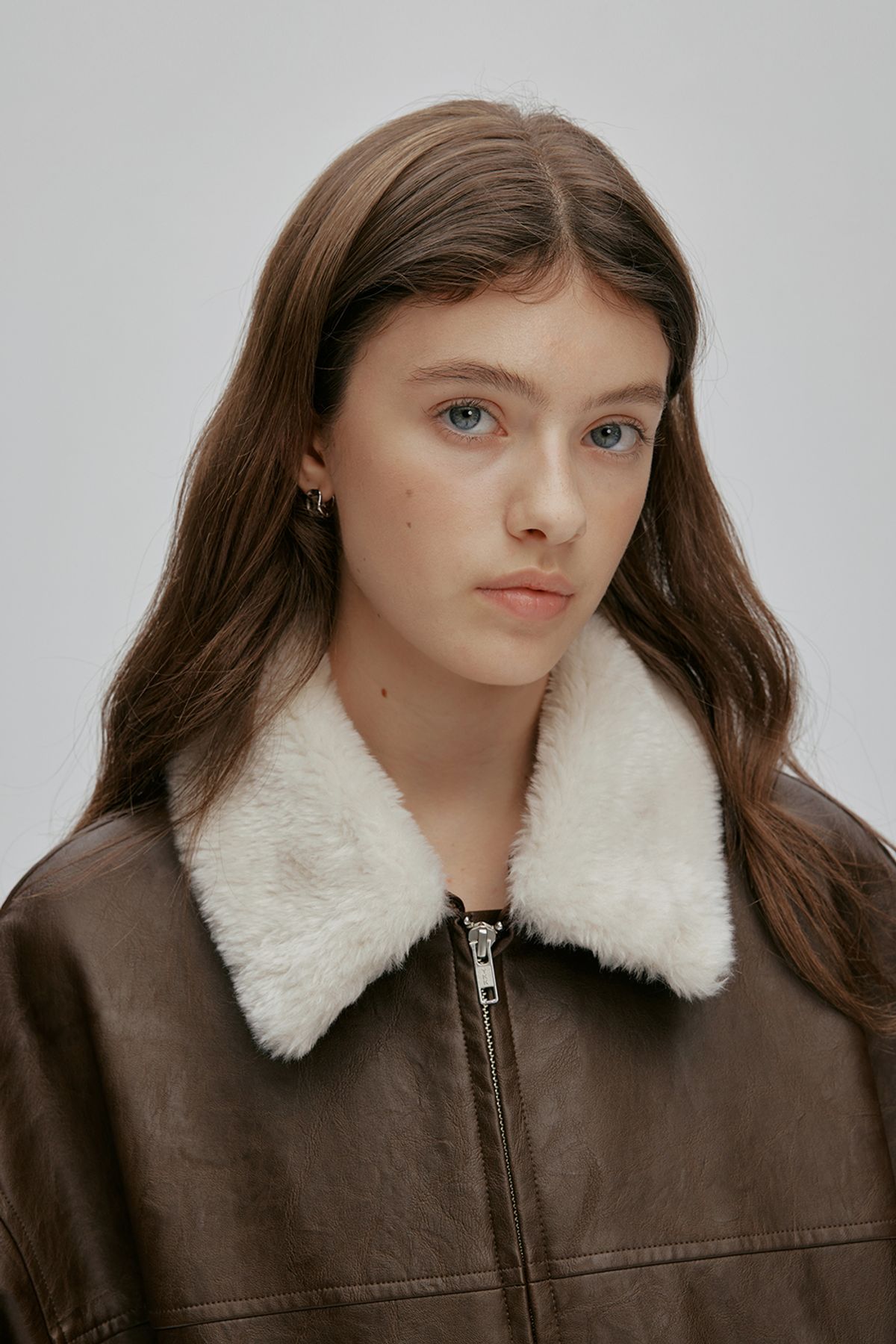 애프터아워즈(AFTERHOURS) DETACHABLE FUR COLLAR LEATHER BLOUSON (BROWN)