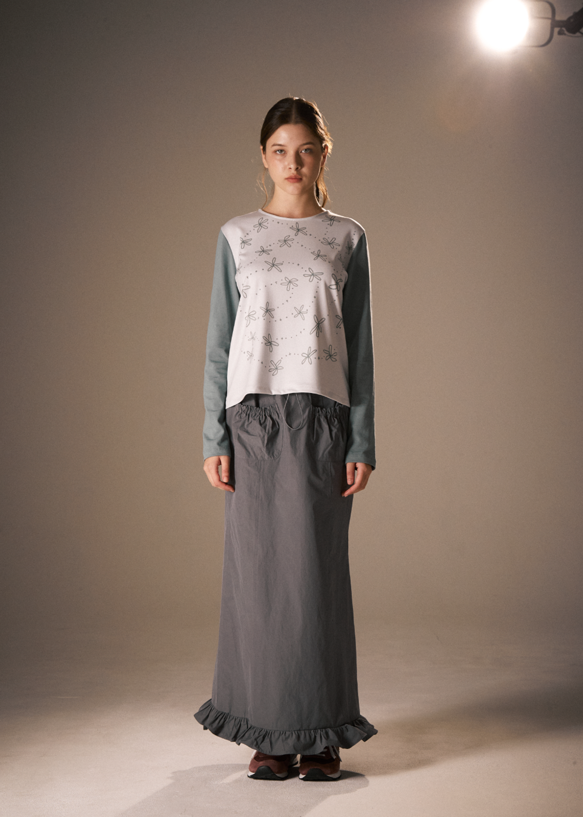 피브스피브스(PEEVES PEEVES) Handwriting Flower Long Sleeve Top / Green