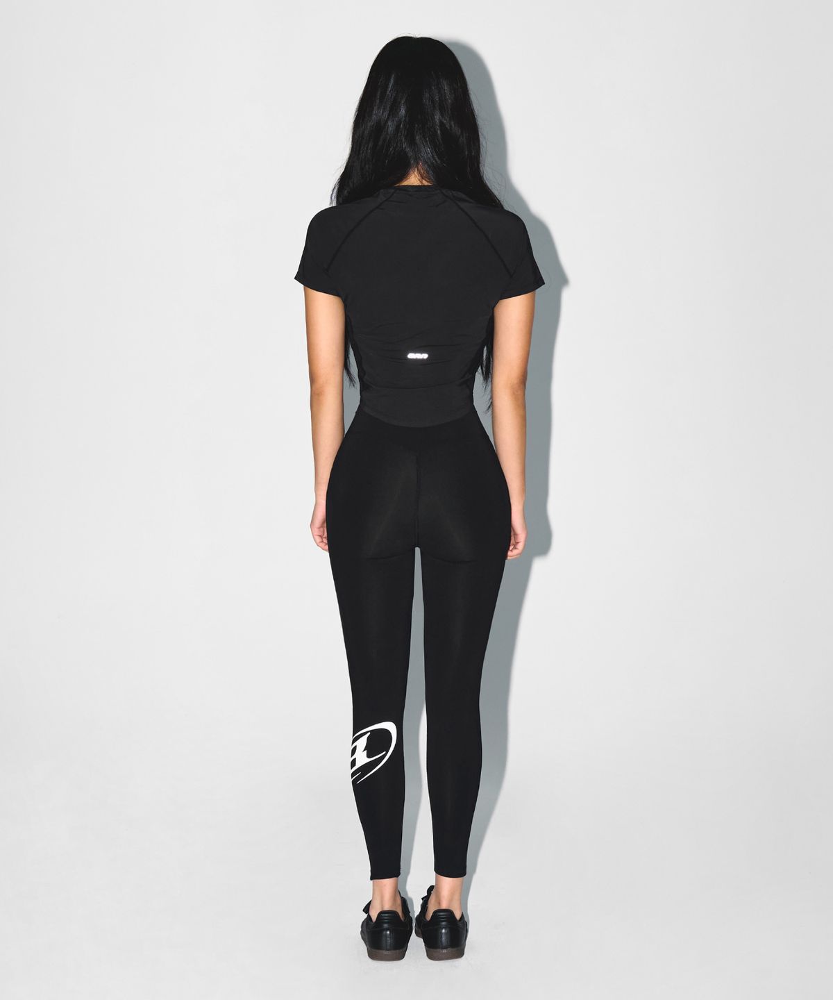 본투윈(BORN TO WIN) W SYMBOL B FLEECE LONG LEGGINGS [BLACK]