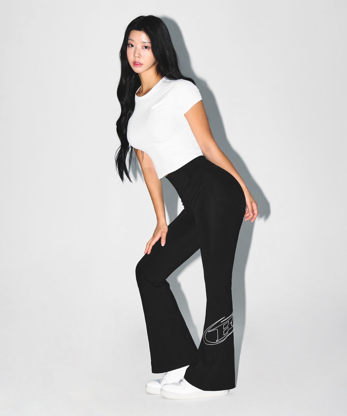 본투윈(BORN TO WIN) W STROKE B FLEECE BOOTS CUT LEGGINGS [BLACK]