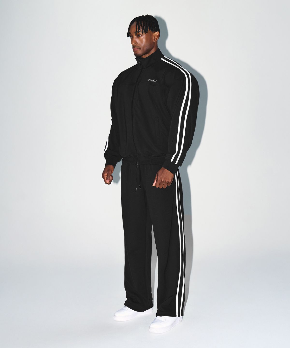 본투윈(BORN TO WIN) CHROME B JERSEY TRACK JACKET [BLACK]