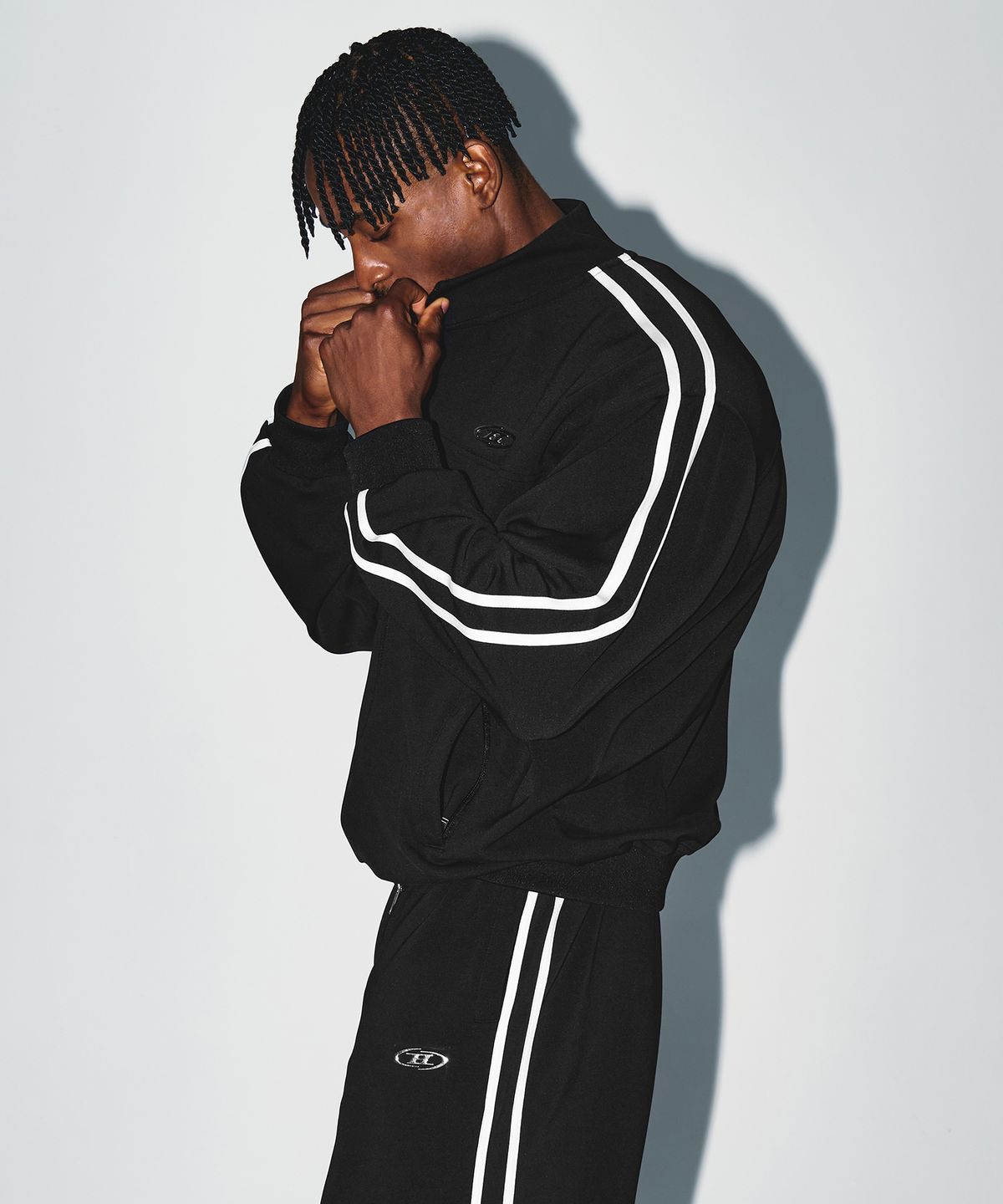 본투윈(BORN TO WIN) CHROME B JERSEY TRACK JACKET [BLACK]
