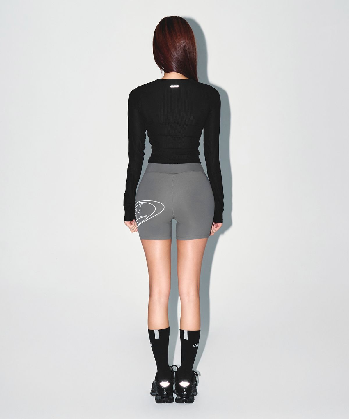본투윈(BORN TO WIN) W STROKE B 3.5 BIKER SHORTS [CHARCOAL]