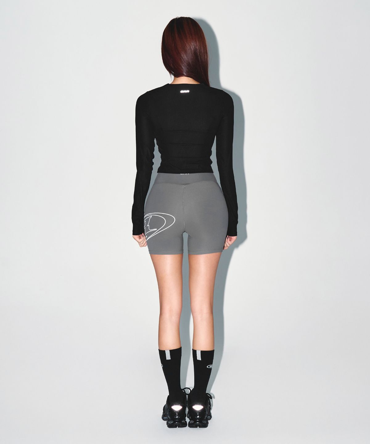 본투윈(BORN TO WIN) W FITNESS RIBBED LONG SLEEVE [BLACK]