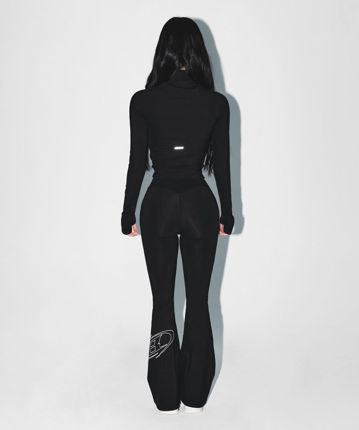 본투윈(BORN TO WIN) W COMPRESSION FULL ZIP UP JACKET [BLACK]