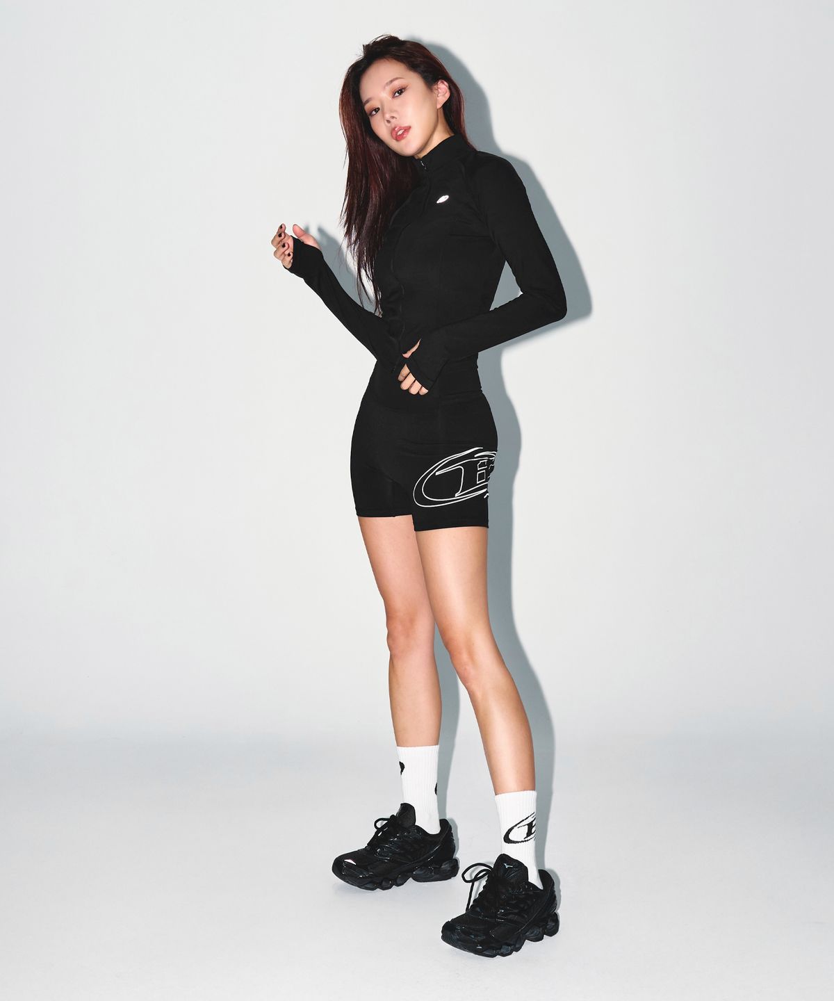 본투윈(BORN TO WIN) W COMPRESSION FULL ZIP UP JACKET [BLACK]