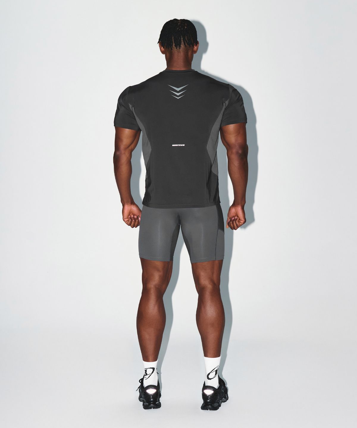 본투윈(BORN TO WIN) BRN OUTBAND SHORT LEGGINGS [CHARCOAL]