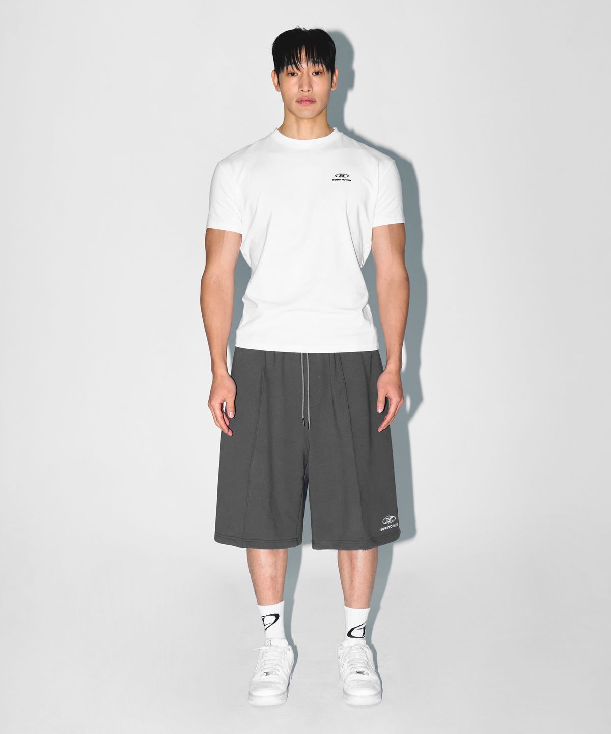 본투윈(BORN TO WIN) B-SYMBOL LOGO MUSCLE FIT T-SHIRTS [WHITE]