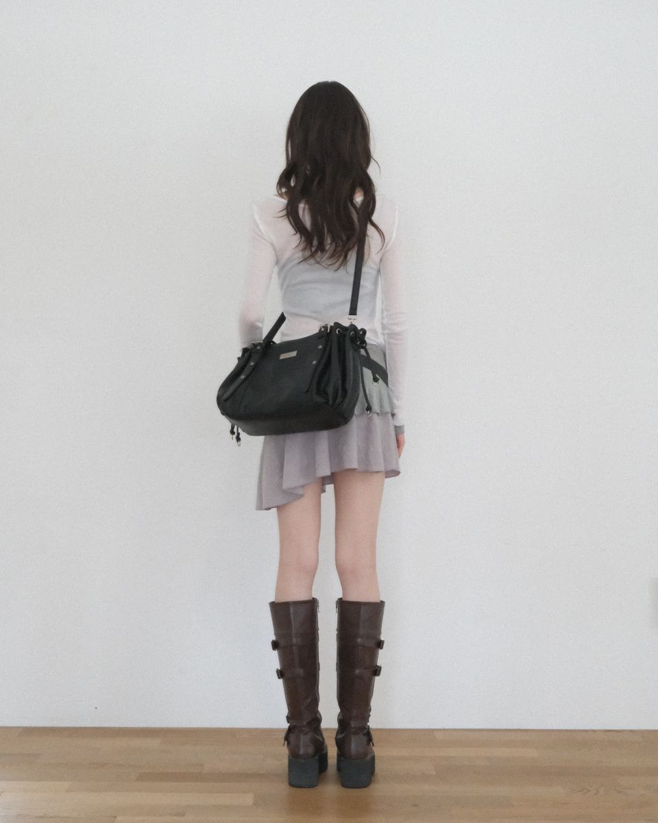 ason HEAVEN BAG BLACK MUSINSA ショルダーバッグ　黒 ason HEAVEN BAG BLACK MUSINSA ショルダーバッグ 黒 MUSINSA公式