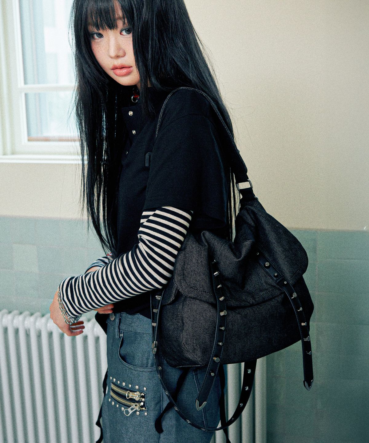 닐링(NILLRING) 11AM30 Stud shoulder bag _ Black Jean