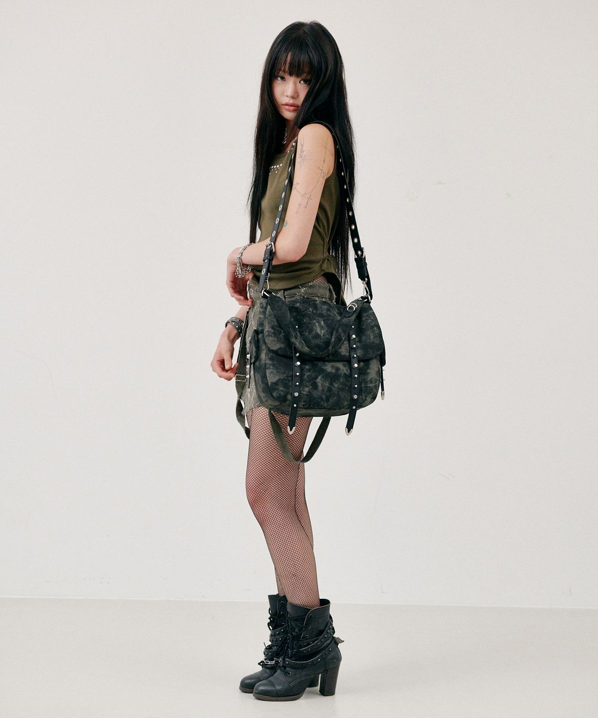 닐링(NILLRING) 11AM30 Stud shoulder bag _ Khaki