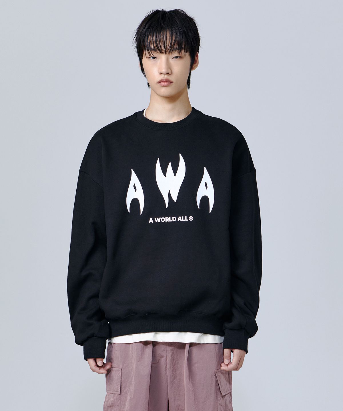어 월드 올(A WORLD ALL) LOGO TYPE 오버핏 맨투맨(SAMAWA-0010)