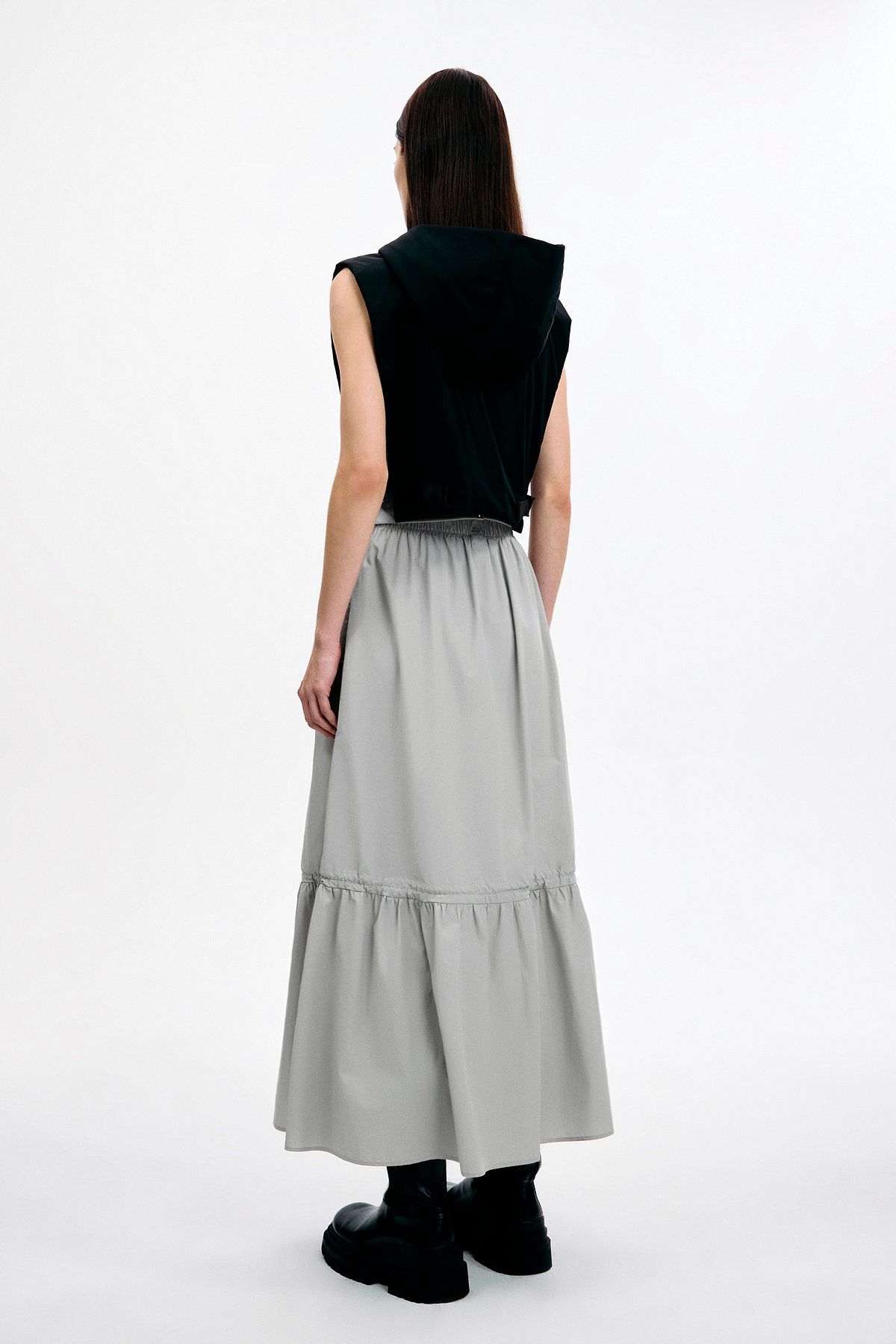 자아(JAAH) 라이트 후드 패딩 베스트_블랙