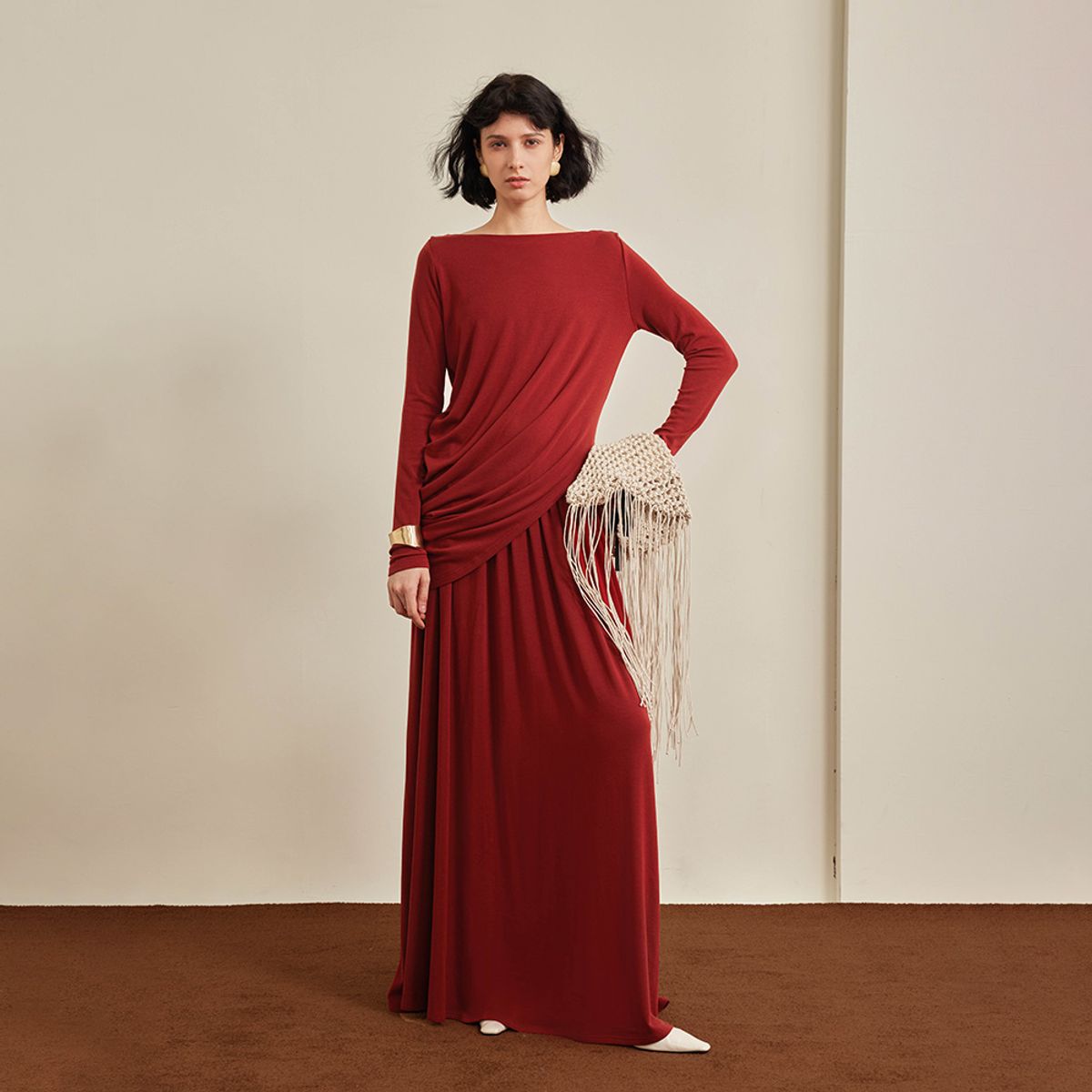 와이와이아이엠(YYIAM) YY_Autumn red asymmetrical skirt