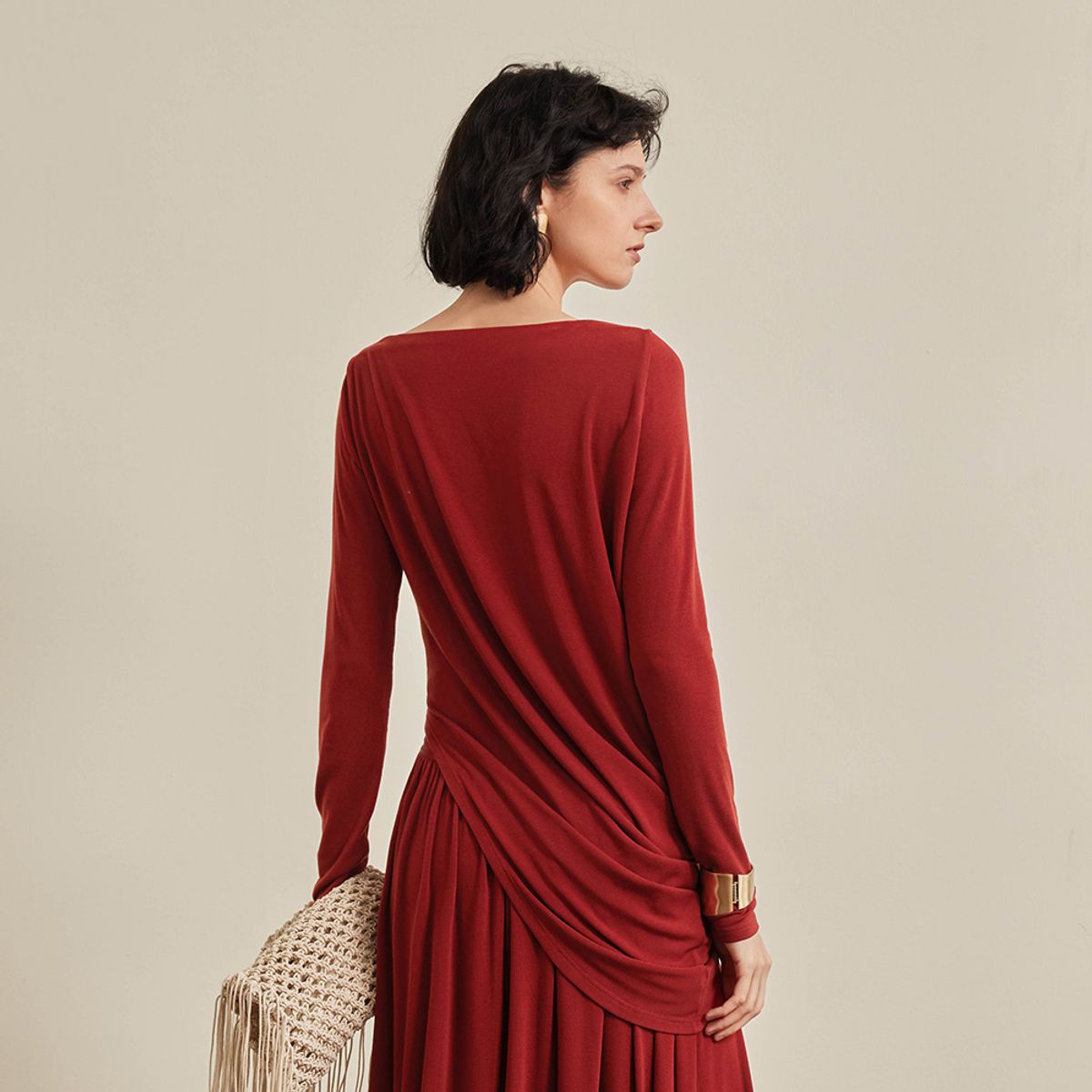 와이와이아이엠(YYIAM) YY_Autumn red boat neck top