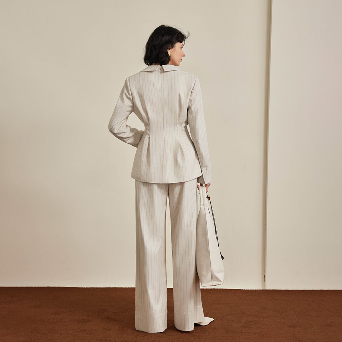 와이와이아이엠(YYIAM) YY_Design striped wide-leg pants