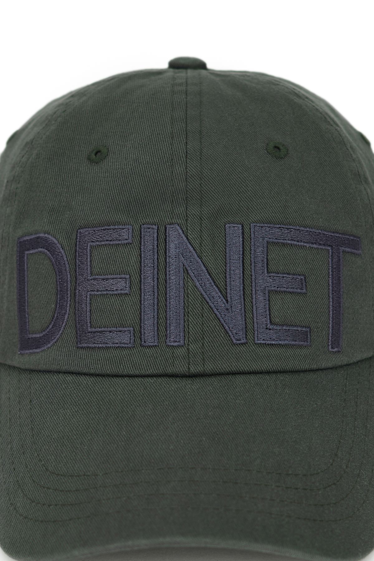 다이닛(DEINET) DEINET BIG LOGO CAP IN CHARCOAL