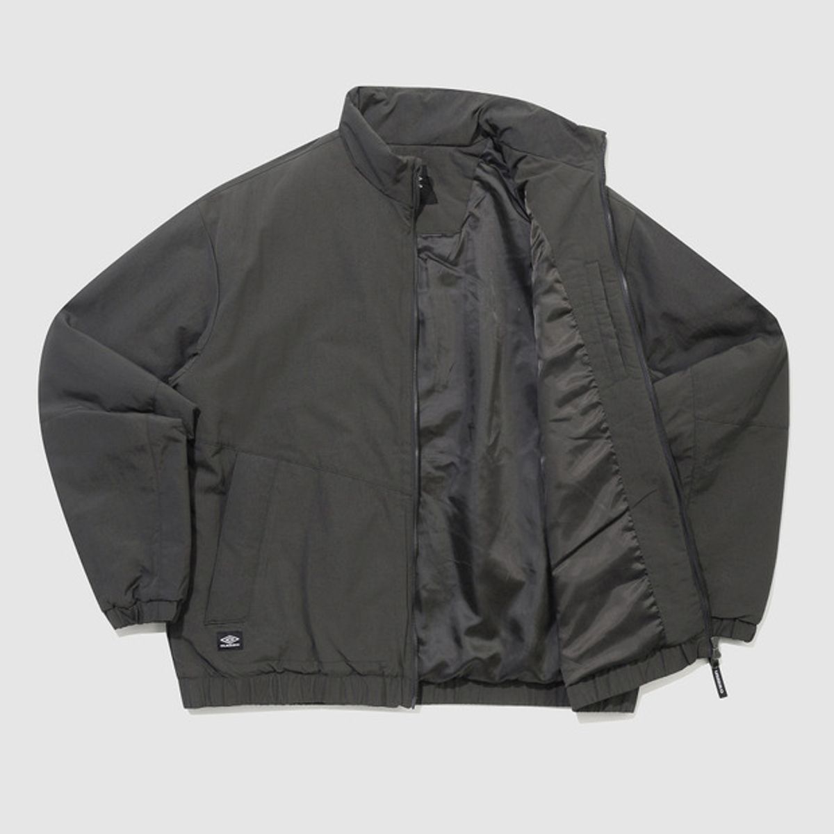엄브로(UMBRO) 클래식 패딩 봄버 자켓 차콜(UQ321CPJ92)