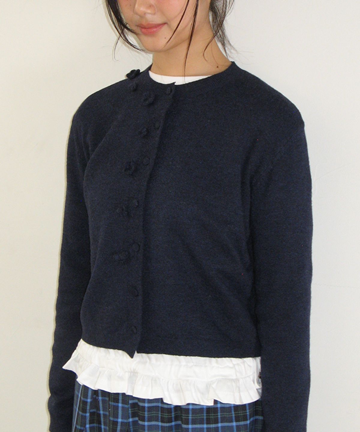 론론(RONRON) HANDMADE BLOSSOM CARDIGAN NAVY